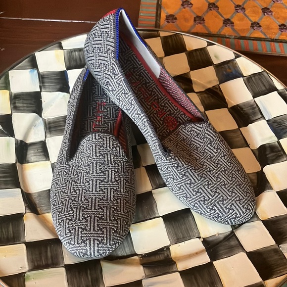 Rothy’s two tone grey and light grey pattern size 8-1/2 loafer. - Picture 1 of 5